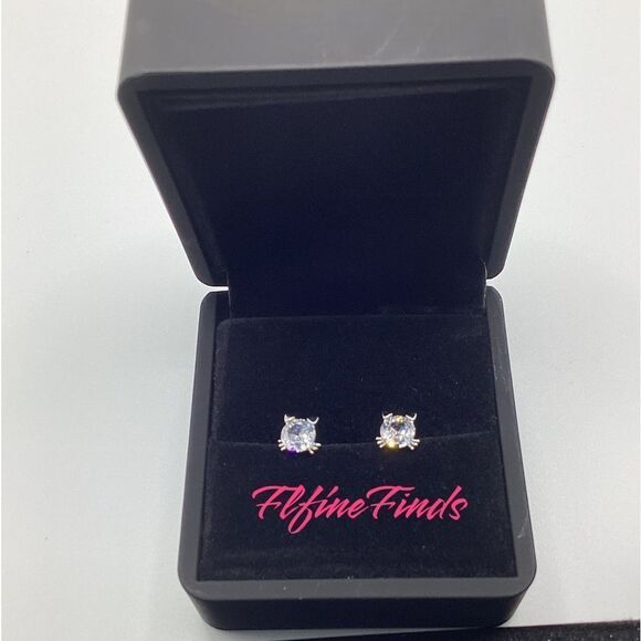 💎🐈Sterling Silver CZ Diamond Stud Cat Earrings🐈💎 - Picture 4 of 17